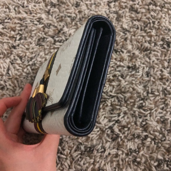 ‼️SOLD‼️MCM Three fold line tassel wallet - Picture 5 of 8